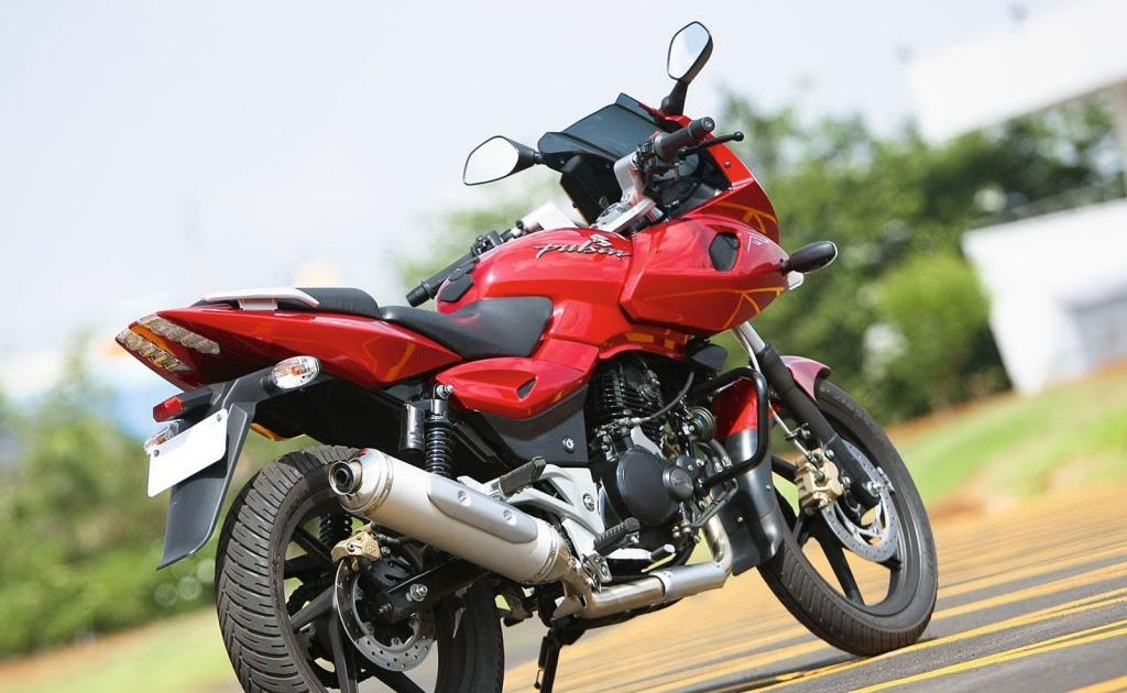 Bajaj pulsar отзыв. Bajaj pulsar. bajaj pulsar 600. bajaj pulsar 220 dts-fi фото. bajaj 220 мотор.